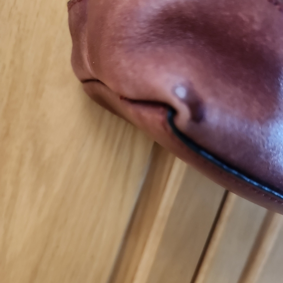 Wine Red Italian Leather Handbag with Silver Hardware - Picture 4 of 9